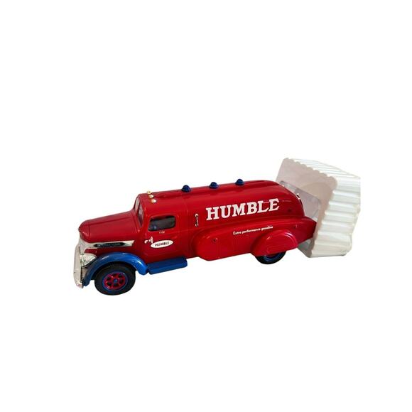 Vintage Humble Aviation‎ Gasoline Truck Bank - Coin Bank with Working Lights - Picture 15 of 16